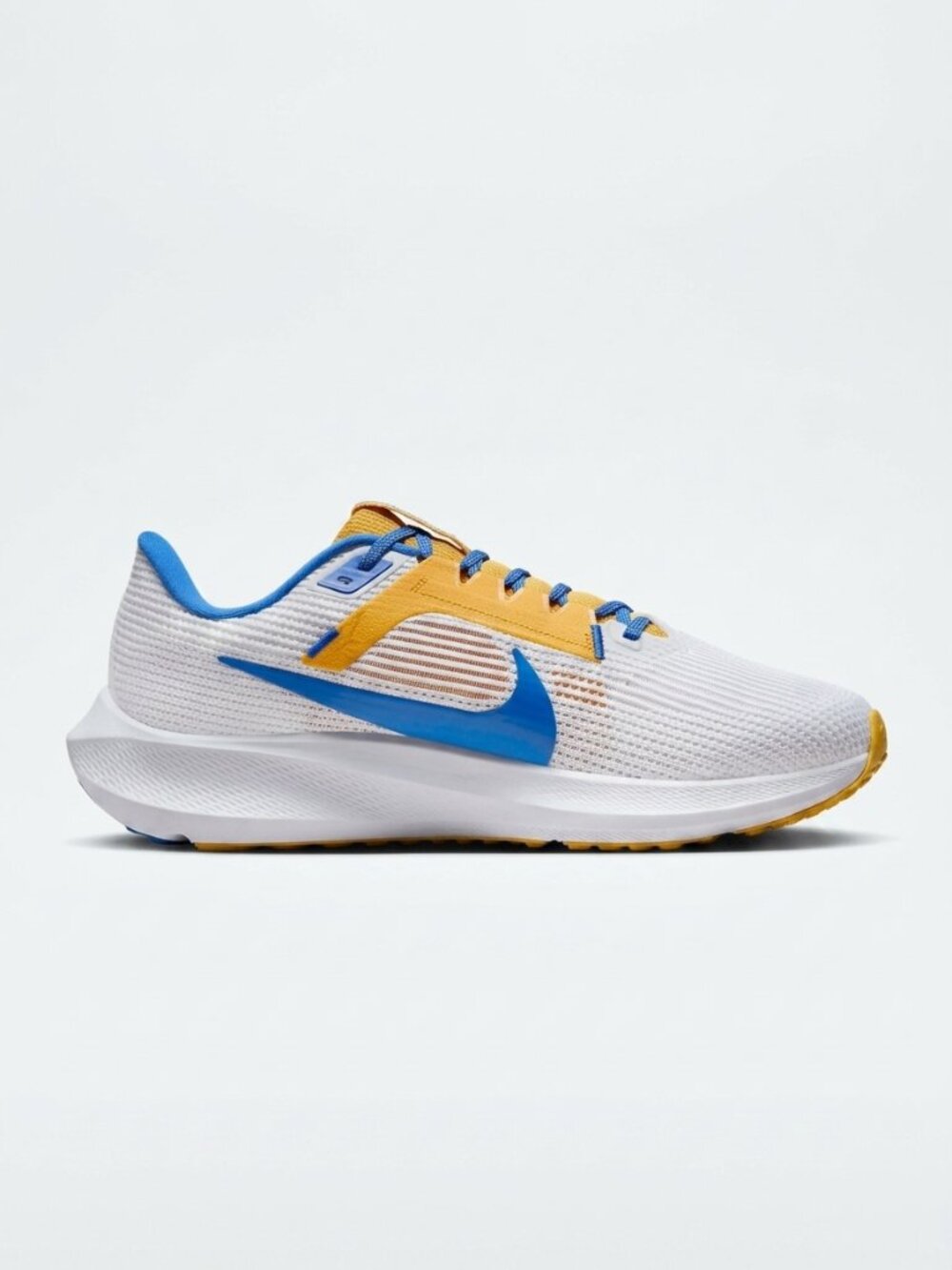 Nike Zoom Pegasus 40 UCLA Women’s Size 8.5 White Blue Gold Running Shoes